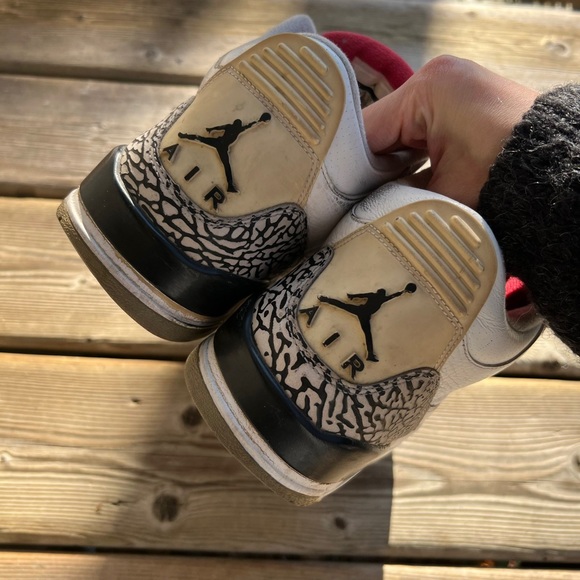 Air Jordan 3 Retro 'White Cement' 2011 - Picture 8 of 9